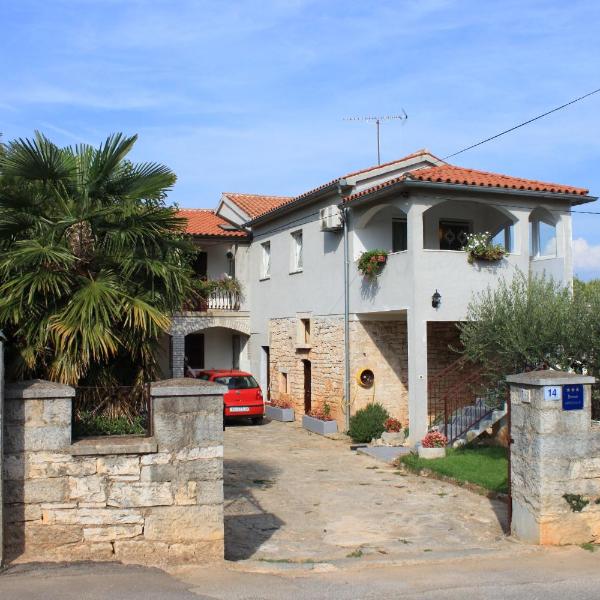 Apartments with a parking space Tar, Porec - 7026