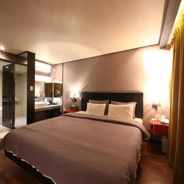 Hotel Frenchcode, hotel in Busan