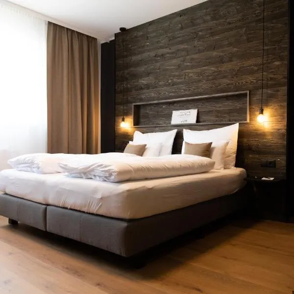 Self-Check-in Hotel VinoQ Zistersdorf, hotel in Zistersdorf
