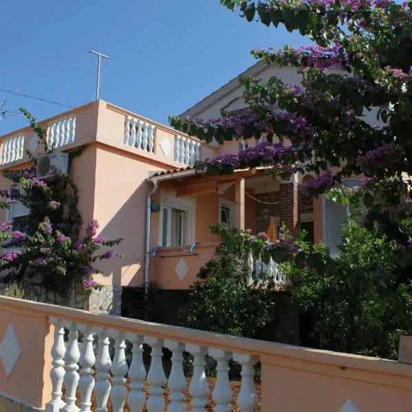 Apartments with parking space Sali, Dugi otok - 8153, hotel in Sali