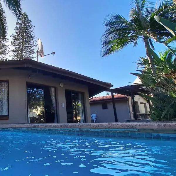 Oppi C & ByDi C, Hotel in Ballito