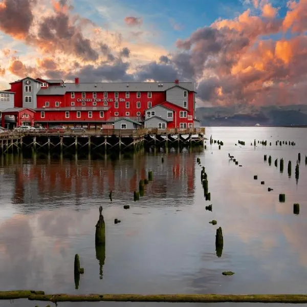 Cannery Pier Hotel & Spa, hotel v destinaci Astoria