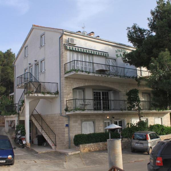 Apartments with a parking space Jelsa, Hvar - 8732