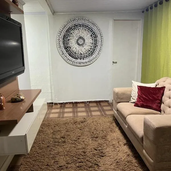 Linda Casa 3 qts prox JK Shopping, Hotel in Brasilia