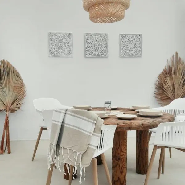 NOMAD SURF HOUSE, hotell Corralejos