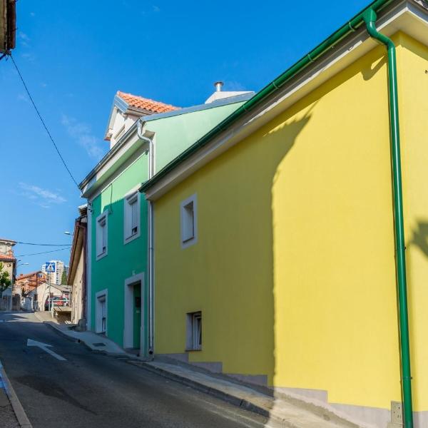 Apartments with WiFi Rijeka - 15901