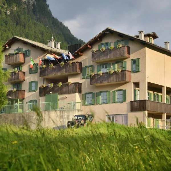 Albergo Casa Alpina San Luigi, hotel v destinaci Campodolcino