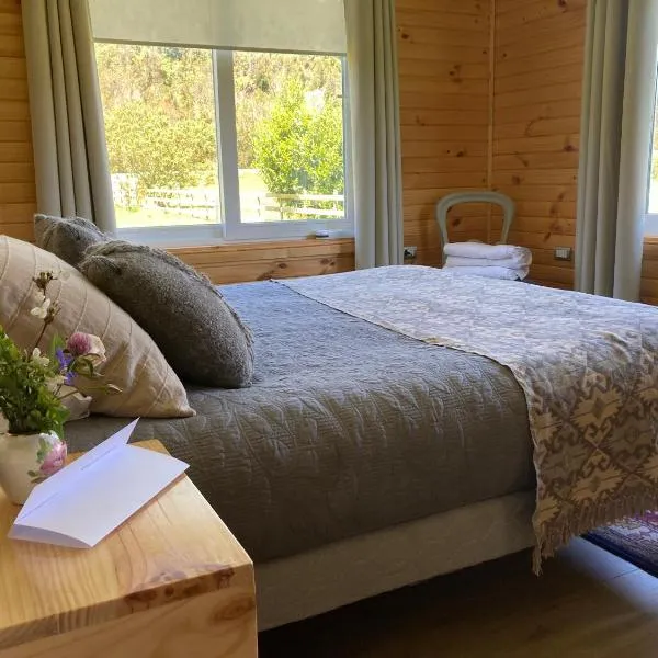 Vuelta al Sur, hotel in Puelo