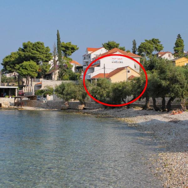 Apartments by the sea Sutivan, Brac - 15617