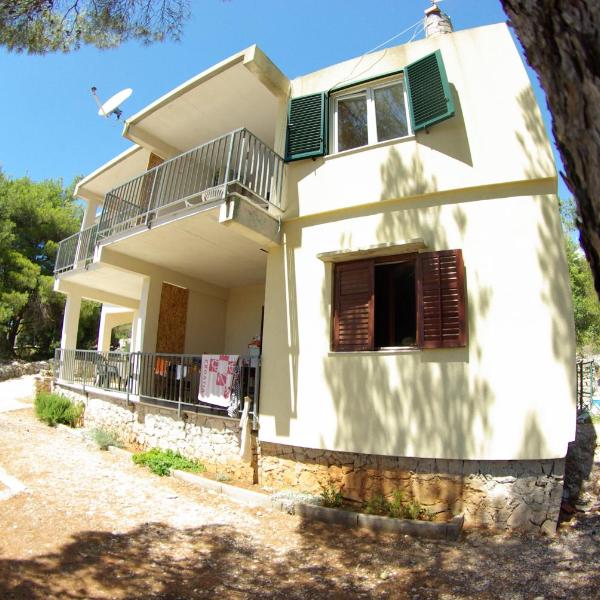 Apartments with a parking space Primosten - 15883