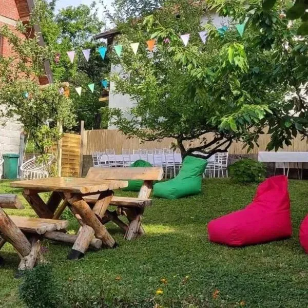 Kosmajski raj, Hotel in Nemenikuće