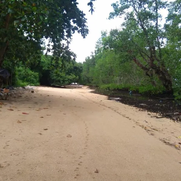 Lorenso Cottage、マナドのホテル