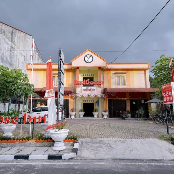 RedDoorz Plus @ Jalan FL Lumban Tobing Sibolga, hotel v destinaci Sibolga