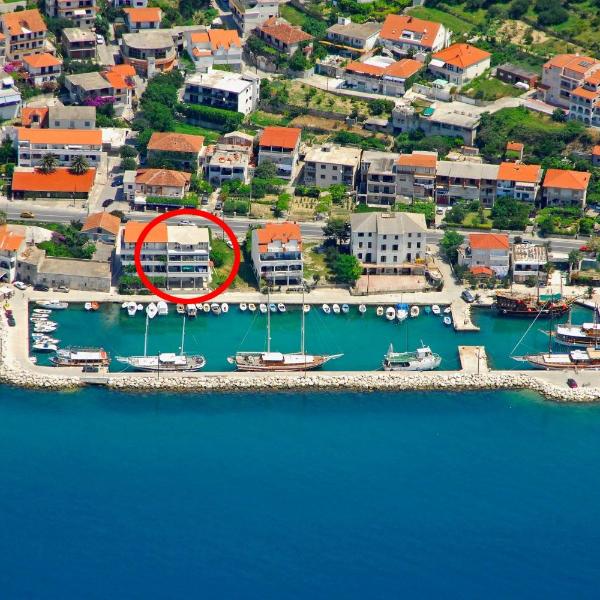 Apartments by the sea Sumpetar, Omis - 18286