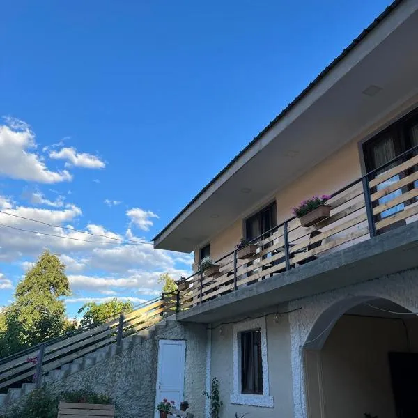 Monte Bianco, hotel in Mestia