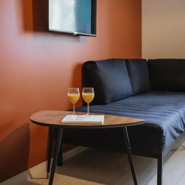 Rozenstein design apartment, hotel in Brocēni