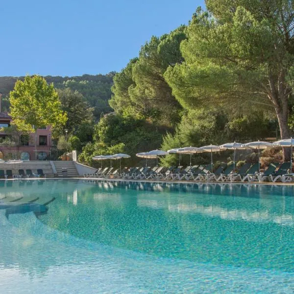 Village Pierre & Vacances Le Rouret, hotel v destinaci Grospierres