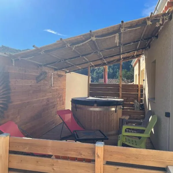 Gite La Dolce Vita, Hotel in Les Ollières-sur-Eyrieux