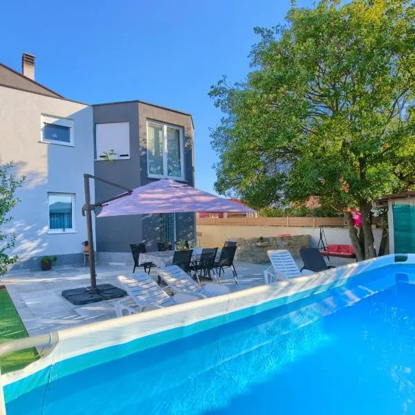 Apartment Buddy, hotel di Marčana