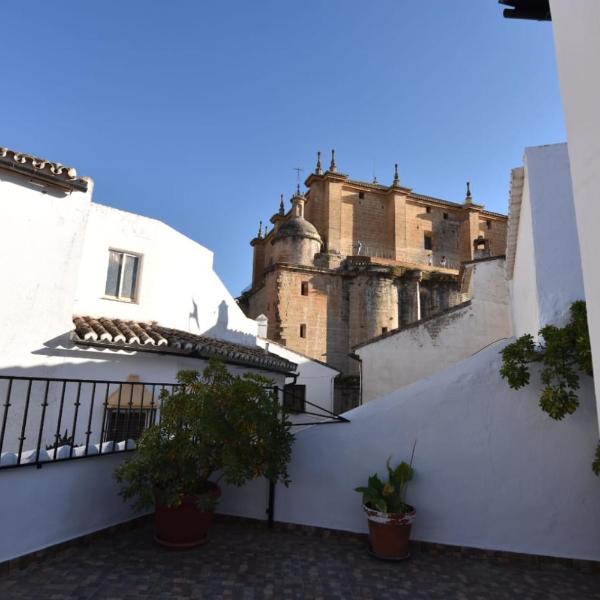 Apartamentos Daniela 2 con terraza y vistas a la Catedral, Ronda