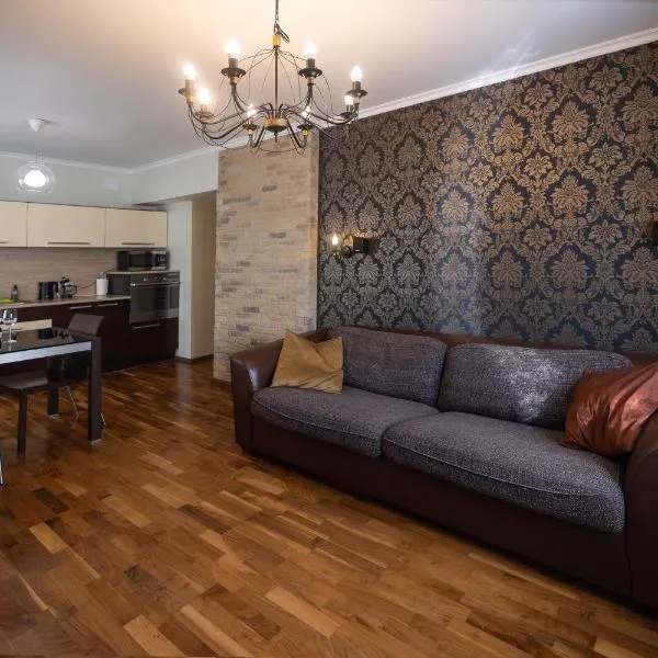 Revalia T1 Airport-Bus Station One-Bedroom Apartment, хотел в Талин