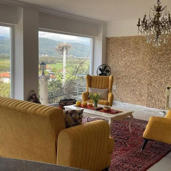 Gemütliche Villa mit Pool, extravagant, luxuriös, Hotel in Ula