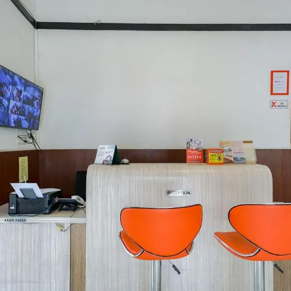 RedDoorz @ Avros Guest House Medan, hotel en Medan