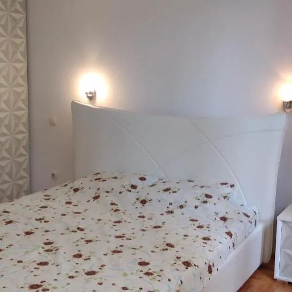 Lovely condo next to salt room, bus station, hotel in Skopje