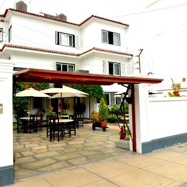 Residencial Carlos, khách sạn ở Lima