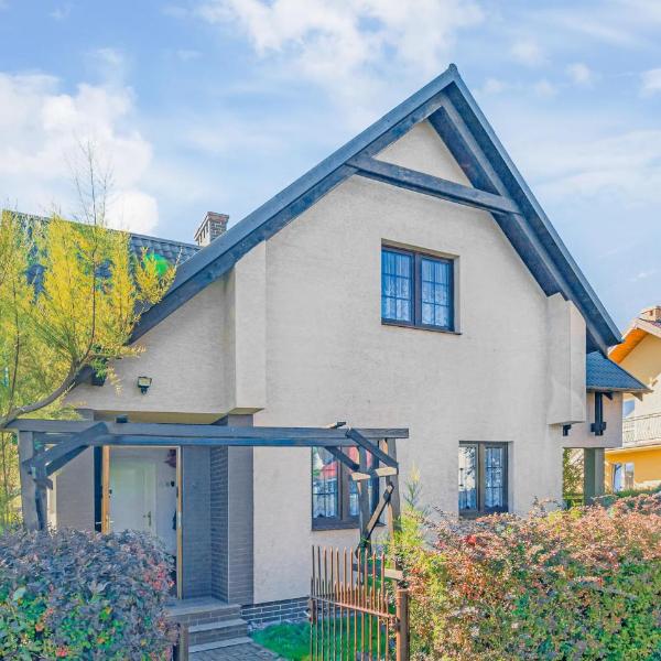 Awesome Home In Rowy With 4 Bedrooms And Sauna