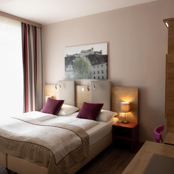 HOTEL max70, Salzburg
