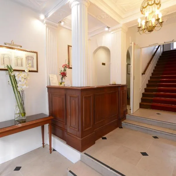 Hotel Imperial Paris, hotel a Parigi