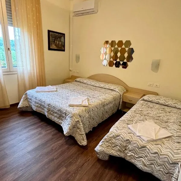 Hotel degli Dei โรงแรมในปิอาโนโร