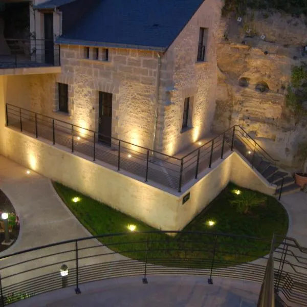 Rocaminori Hôtel, hotelli kohteessa Louresse-Rochemenier