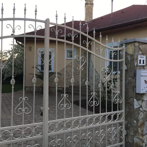 Gál Vendégház 1, hôtel à Hajdúszoboszló