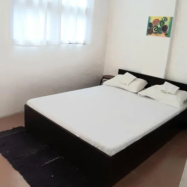 Angel and Marie's ACroom for 1-2pax, hotel en San Juan