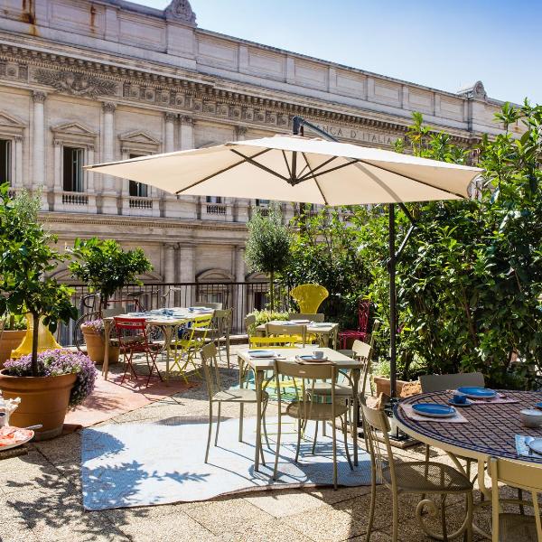 Salotto Monti, Rome