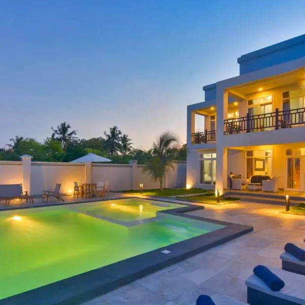 Zanzibar DT Beachfront Villa, hotel in Mkunguni