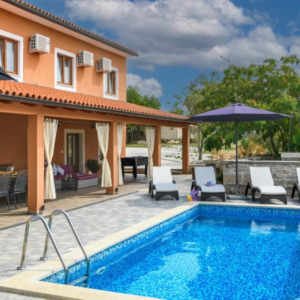 Villa Mateo