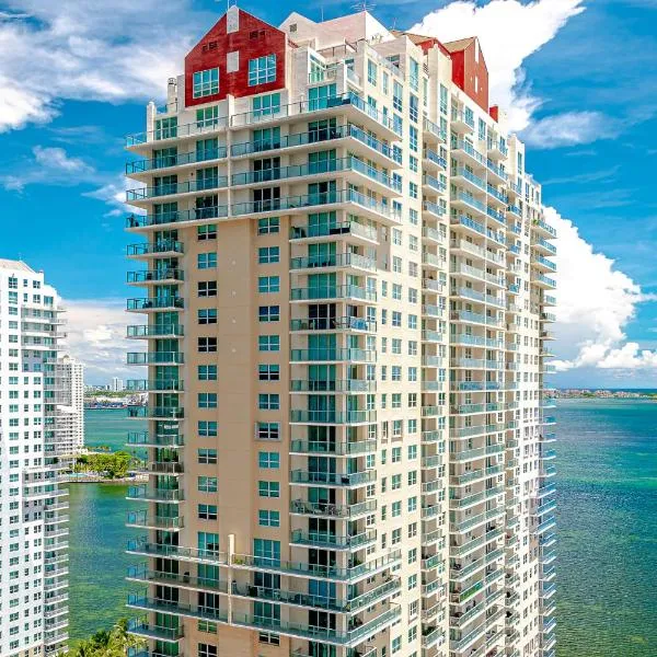 Miami condo with city & ocean views! Sleep up to 6!, hotel em Miami