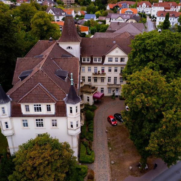 Residenz am Kurpark - Ferienwohnungen in zentraler Lage I Privatparkplatz