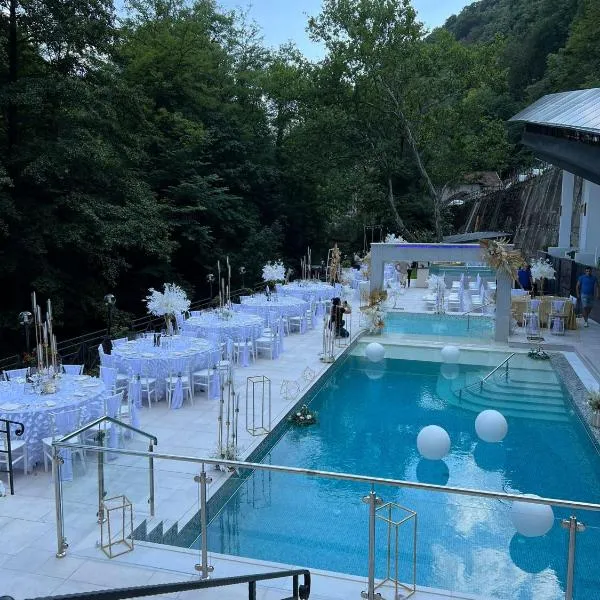 Hotel Holiday Maria, hotel in Băile Herculane