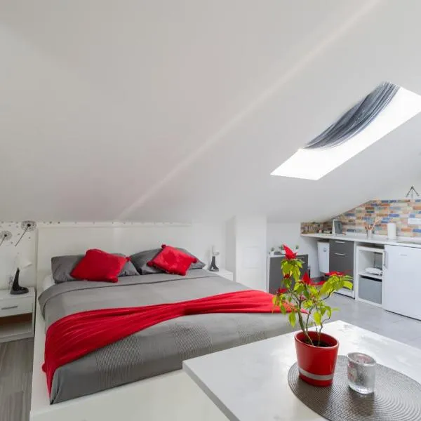 Hill apartman - MAKSIMIR Rebro、ザグレブのホテル