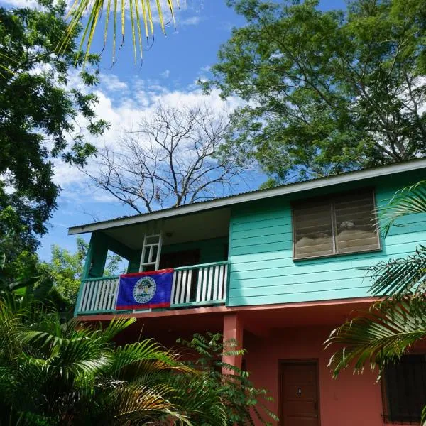 Mana Kai Camping & Cabins, hotel a San Ignacio