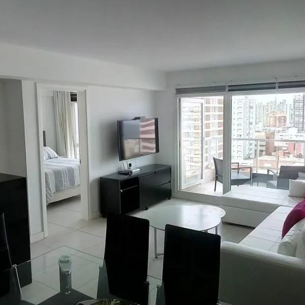 Lux Tower. Departamento 3 ambientes. Pleno centro, hotel in Punta del Este