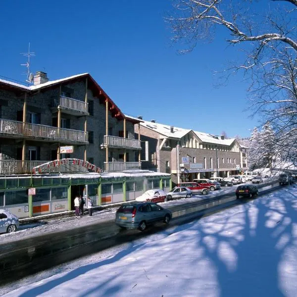 Hotel et Résidence Le Clos Cerdan, hôtel à Mont-Louis