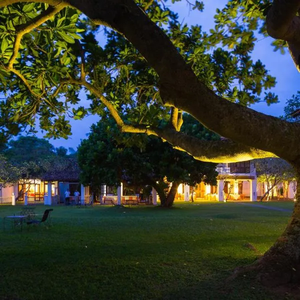 Club Villa, hotell i Bentota