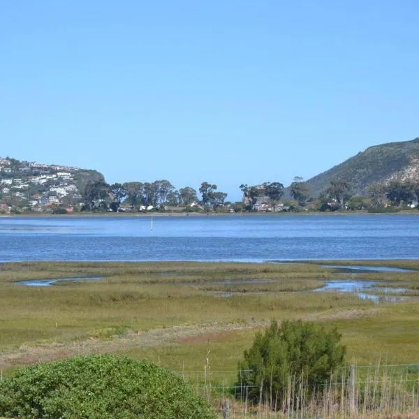 Thesen View - exquisite views with bikes & canoe, hotel in Knysna