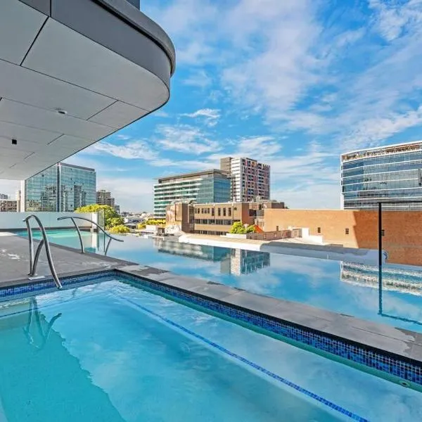 Great located unit/Private Balcony, Pool,Gym,Parking, hotel en Brisbane