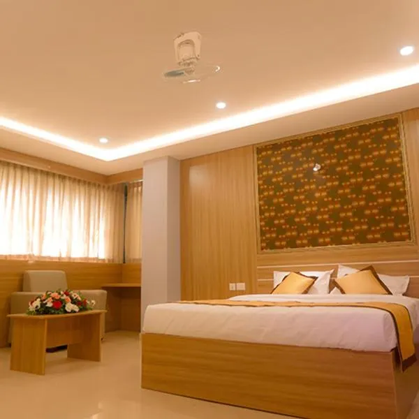 Hotel Emirates, hotel di Kānnangād
